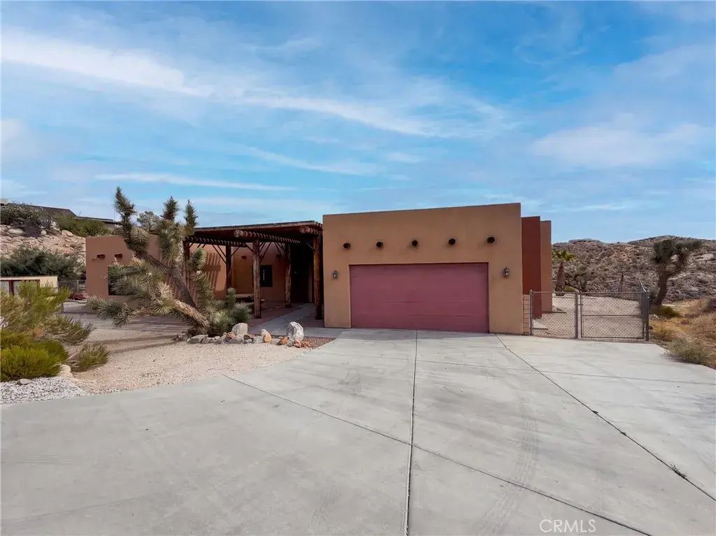 5935 Buena Suerte, Yucca Valley