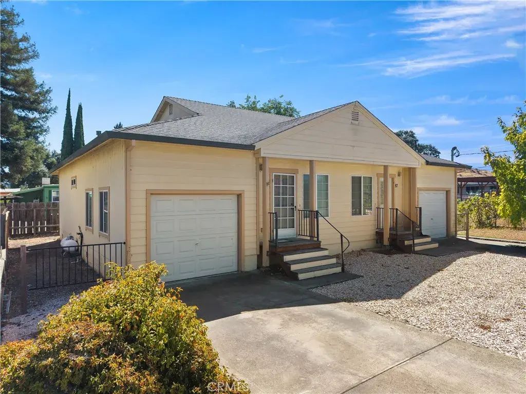 85 Royale Avenue, Lakeport