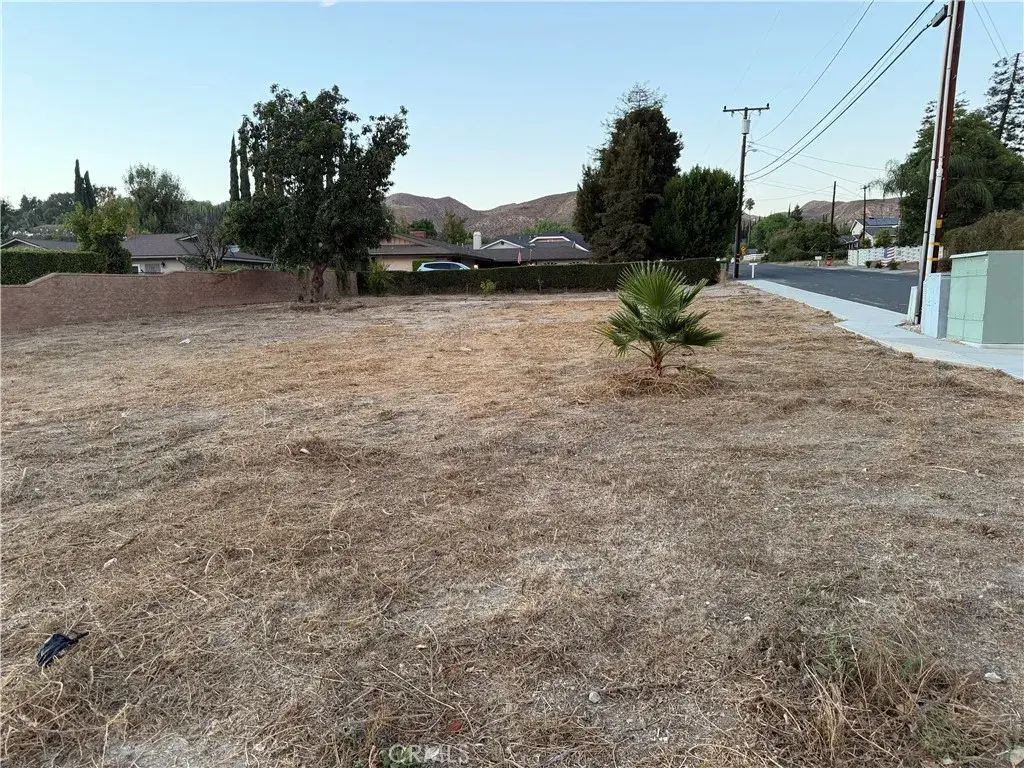 2877 Avenida Simi, Simi Valley