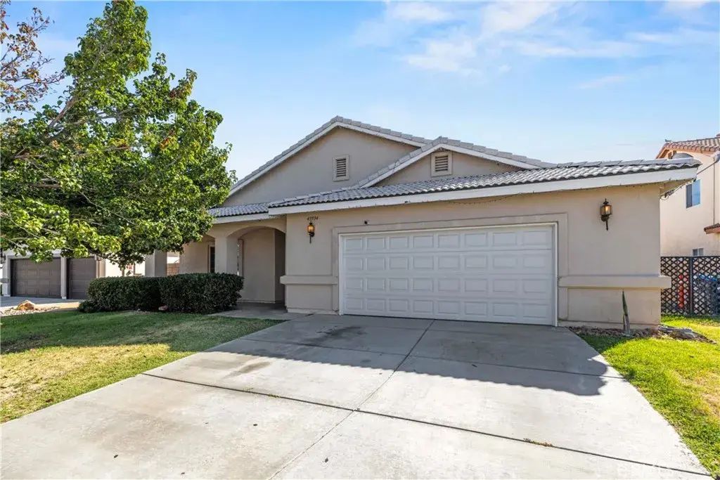 43934 Amy Court, Lancaster