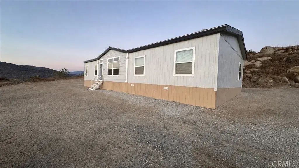 32425 Weber, Hemet