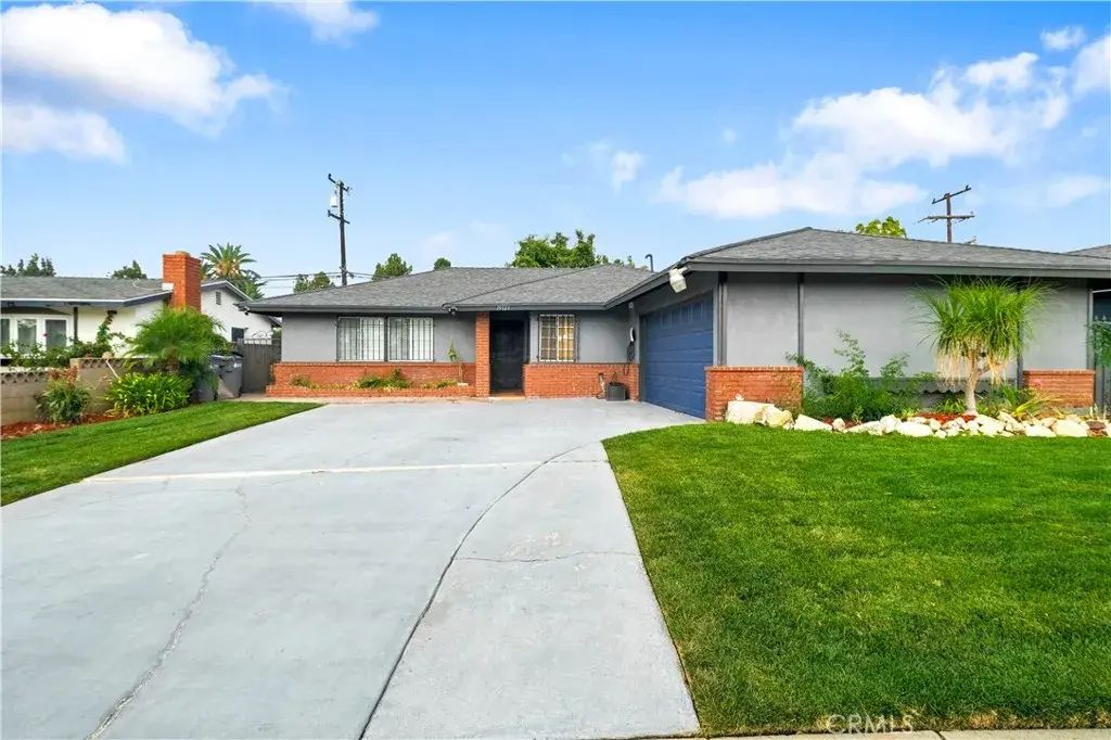 19121 Dunbrooke, Carson