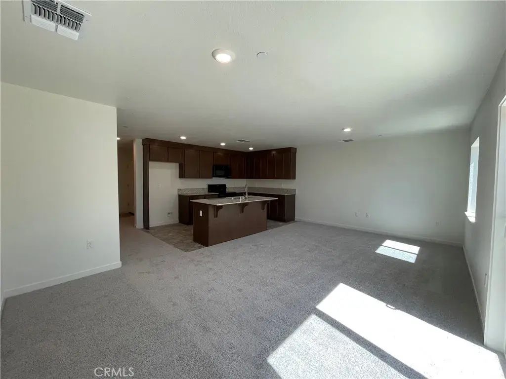713 Stone Ridge West Avenue, Merced