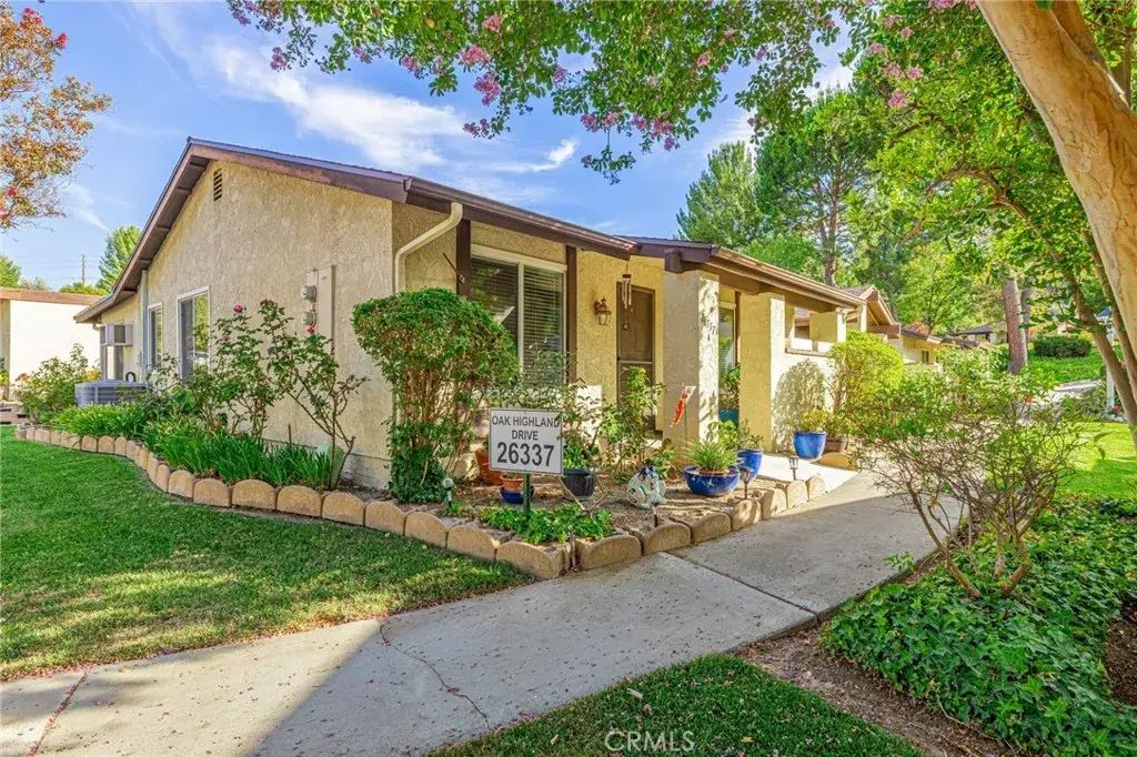 26337 Oak Highland Drive A, Newhall