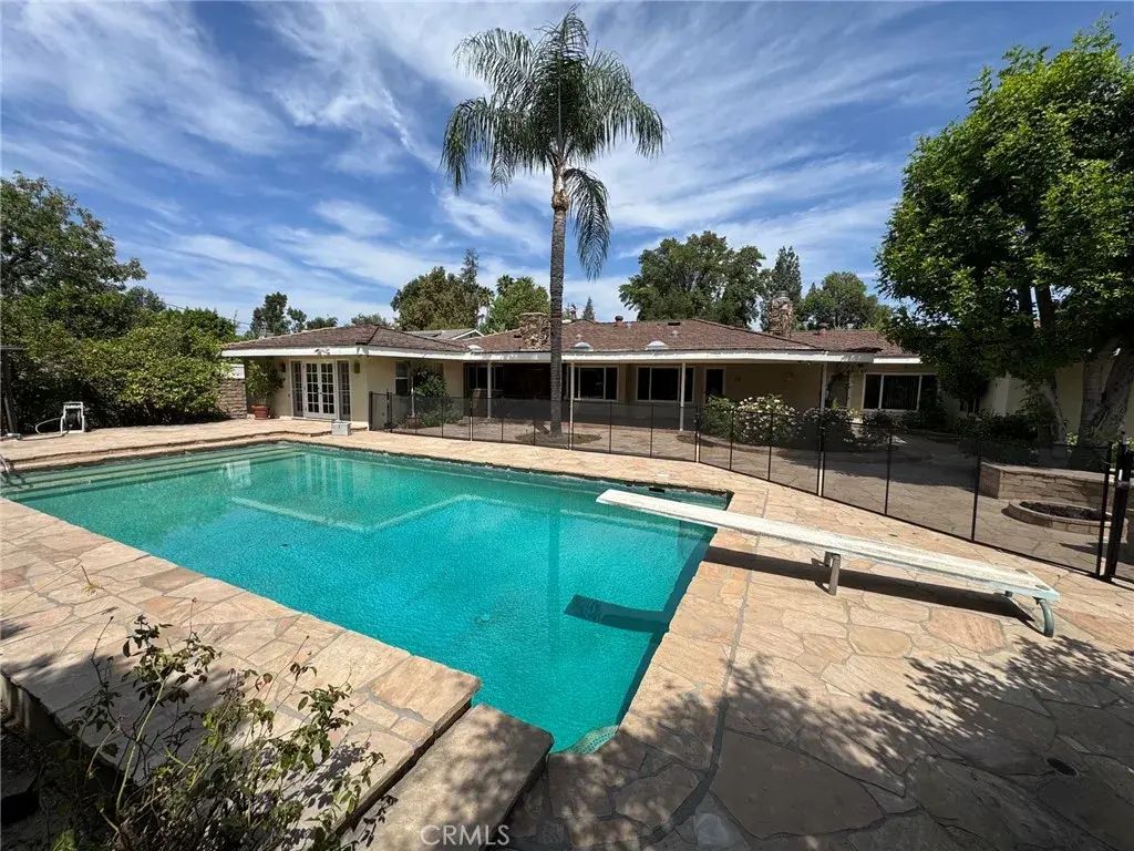 17410 Knapp Street, Northridge