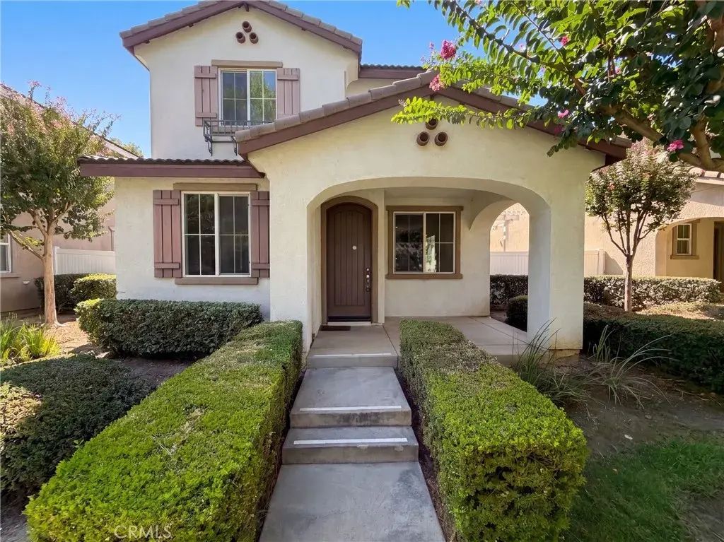 1747 Palermo, Riverside