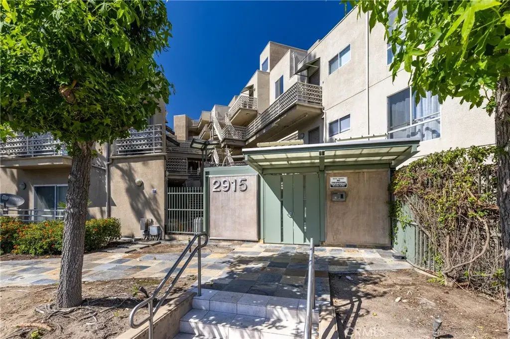 2915 Montrose Avenue 430, Glendale