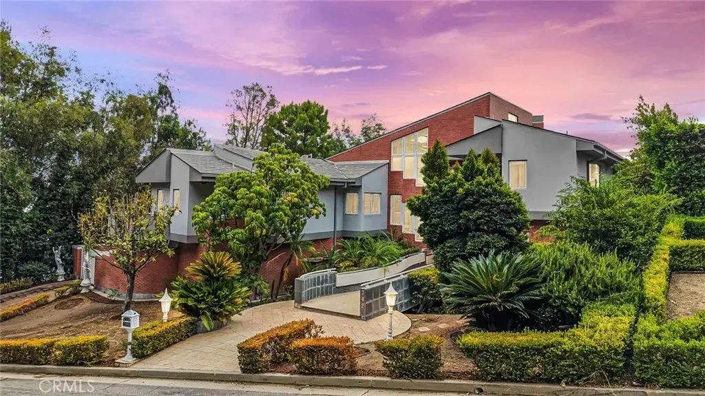 742 Greenridge Drive, La Canada Flintridge