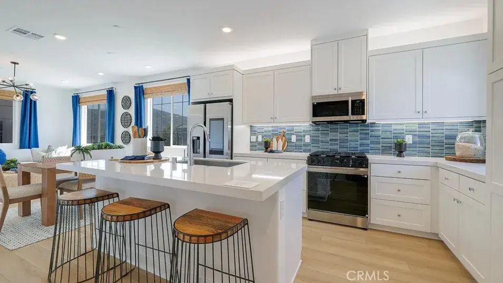 2169 Aneto Way, Santa Paula