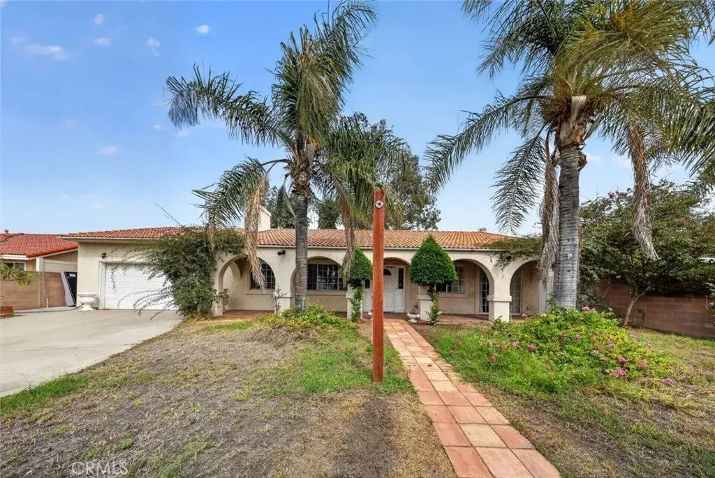 12817 Mineola Street, Arleta