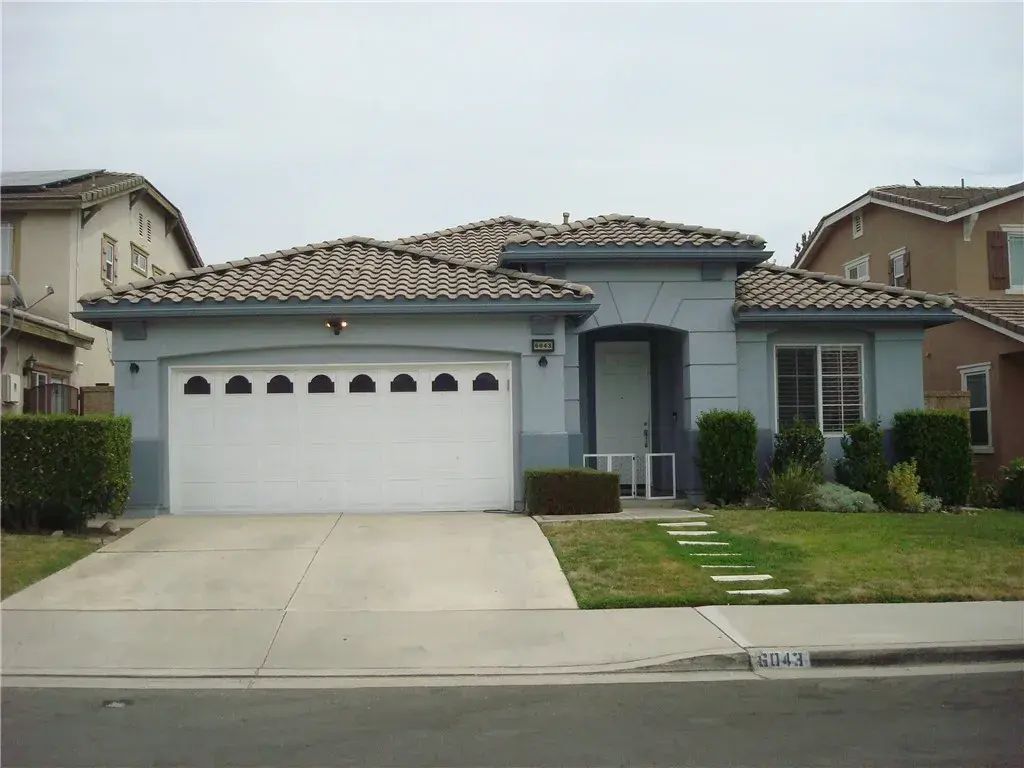 6043 Camargo Place, Fontana