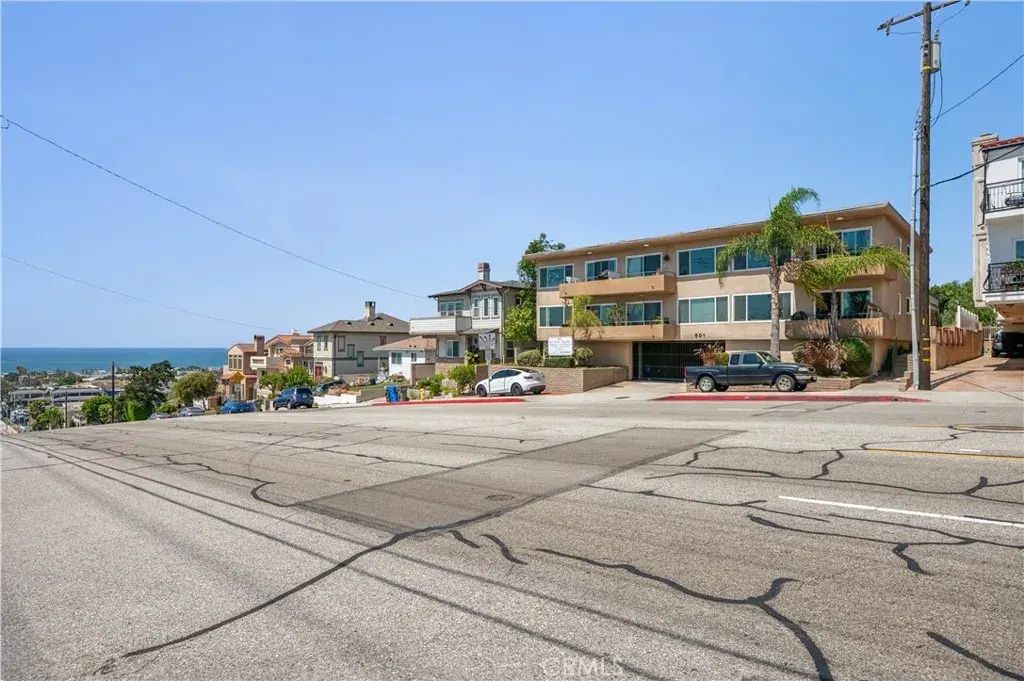 501 Anita Street 203, Redondo Beach