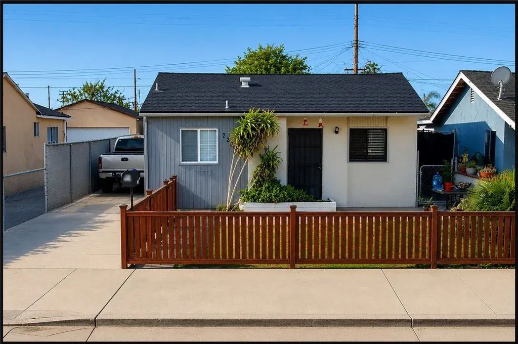 12042 166th, Artesia