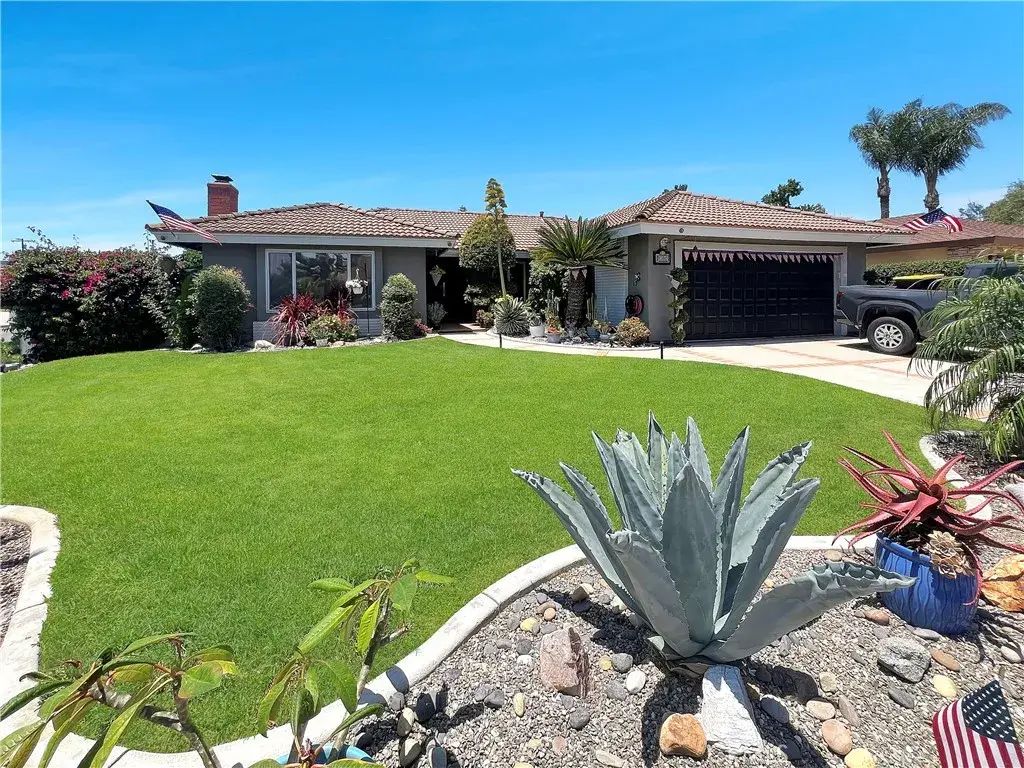 13841 Loretta, Tustin