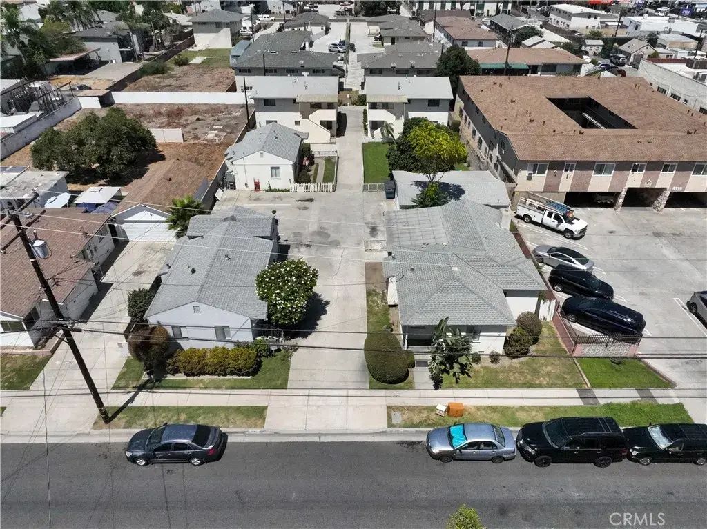 9329 Rose, Bellflower