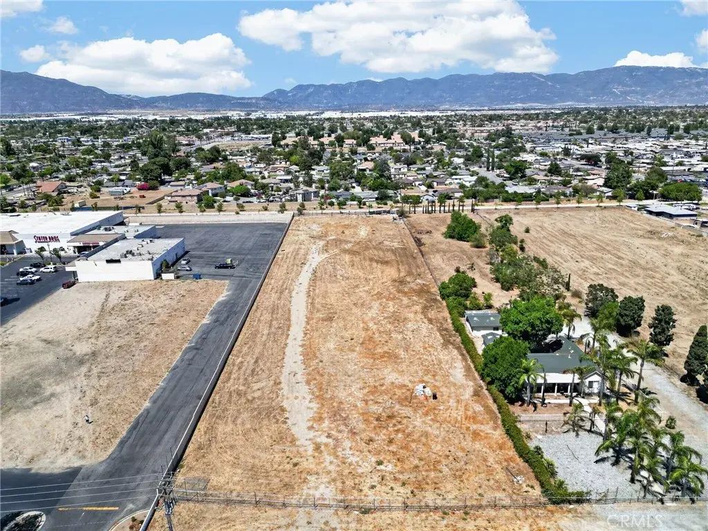 18100 Arrow Blvd, Fontana