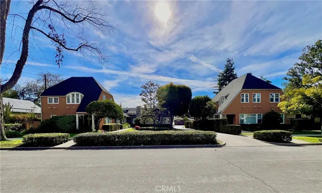 150 W 9th 1, Claremont