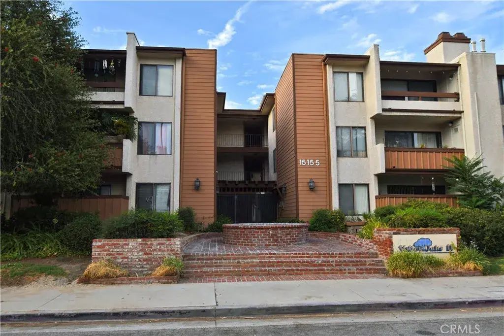 15155 Sherman Way 37, Van Nuys