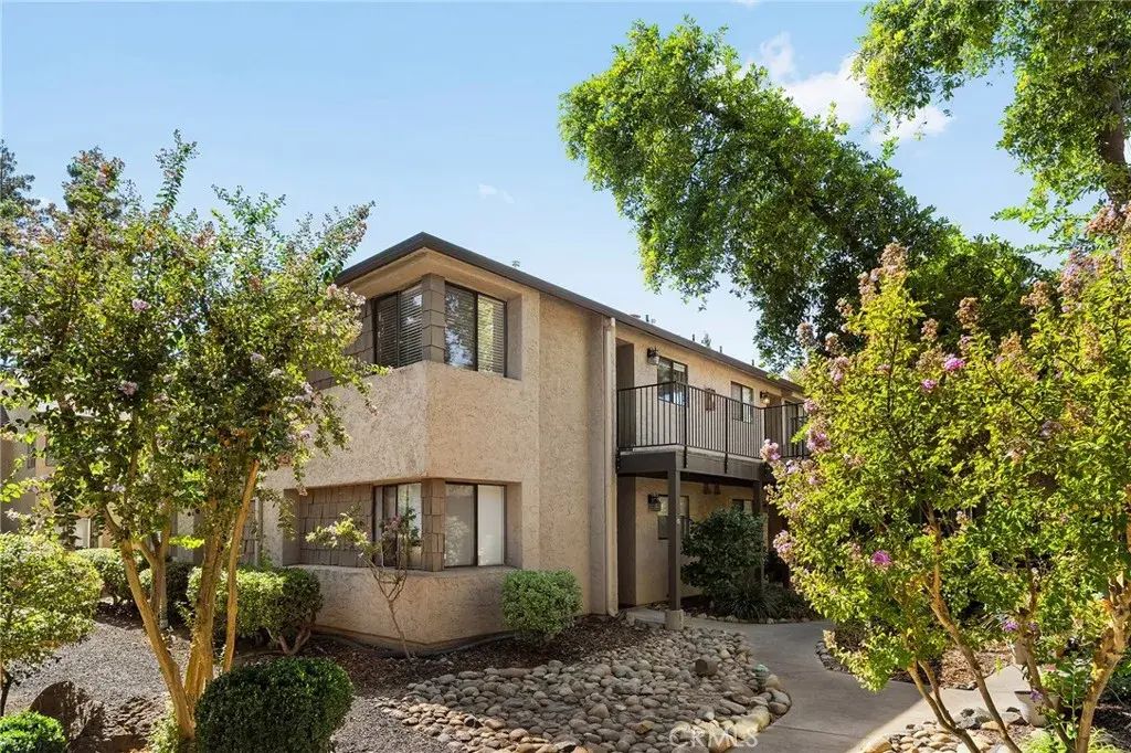 1420 Sherman Avenue 16, Chico
