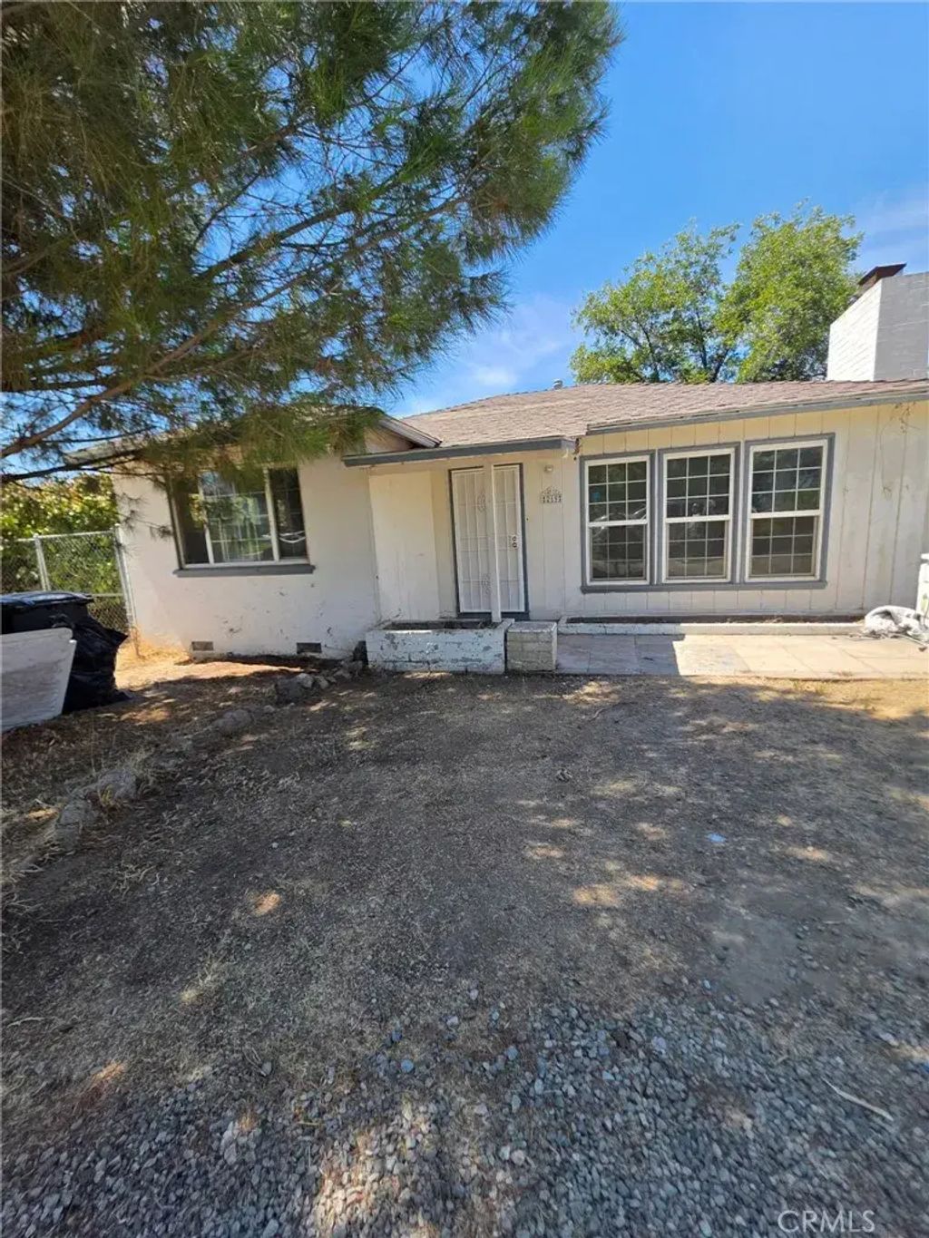 219 N Yale, Hemet