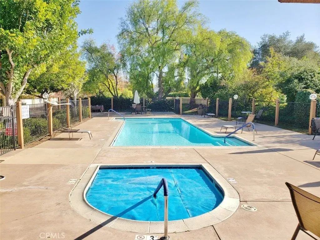 1718 Tecalote Drive 22, Fallbrook