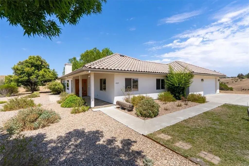 6269 Hog Canyon Road, San Miguel
