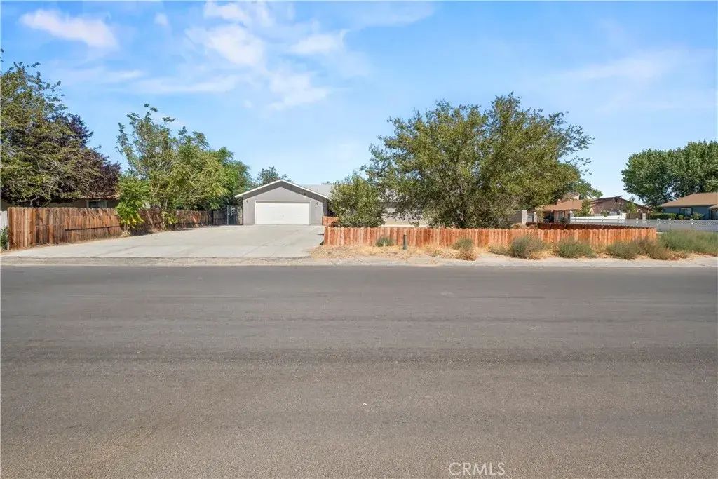 40904 168th East, Lake Los Angeles