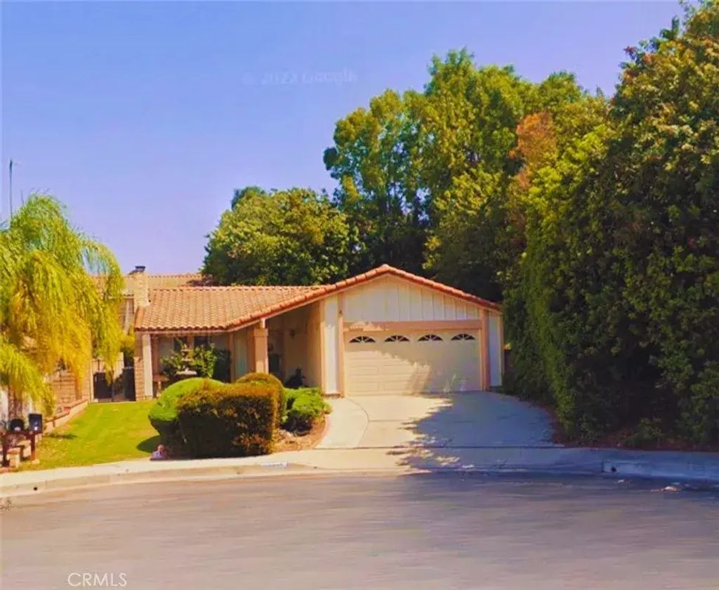 2221 Shirlee, West Covina