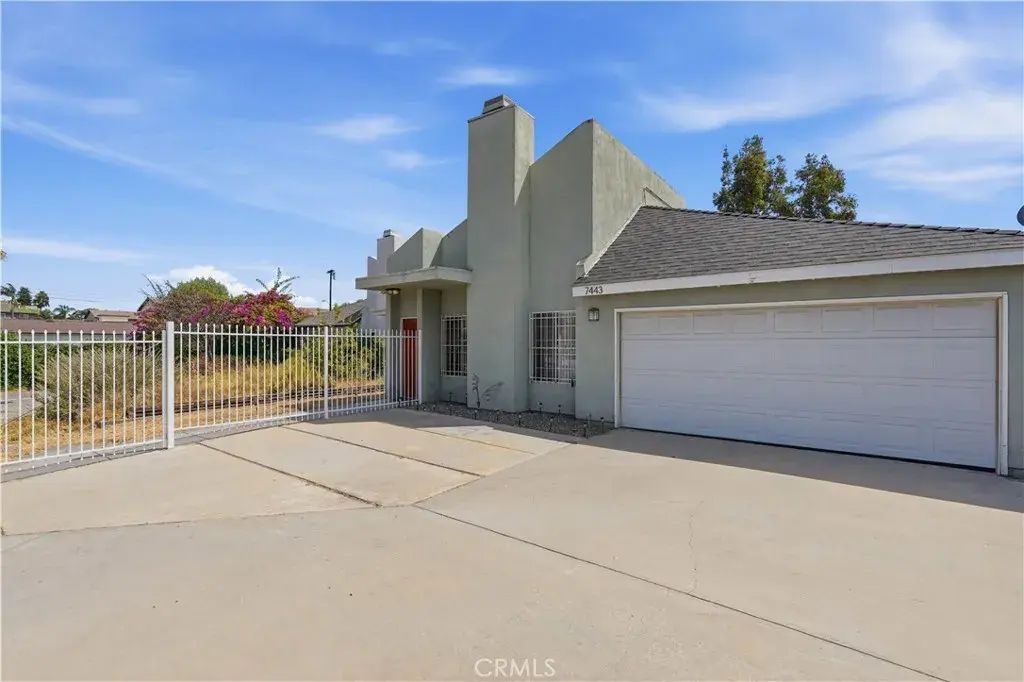 7443 Eva Place, Van Nuys