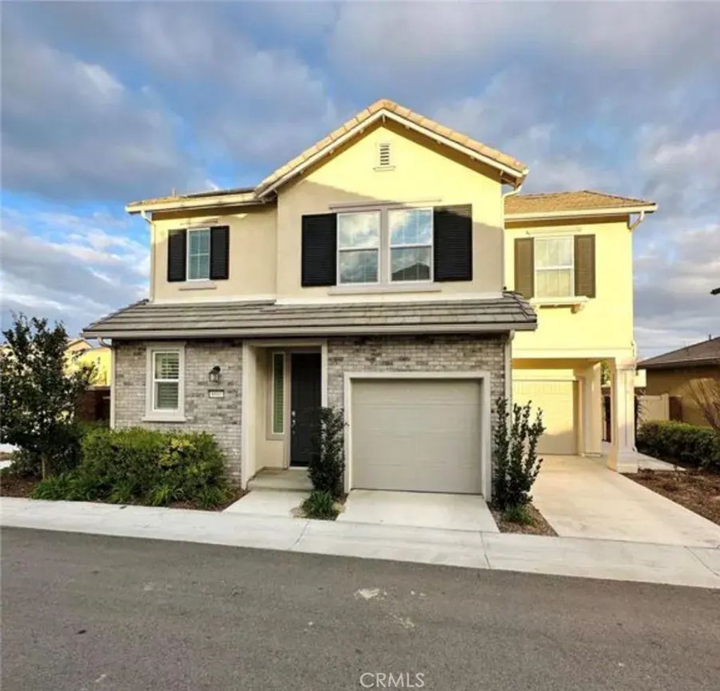 8691 Bay Laurel, Chino