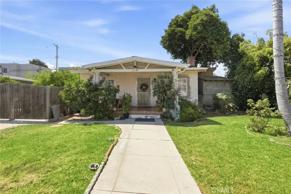 2338 Ridgeview, Los Angeles