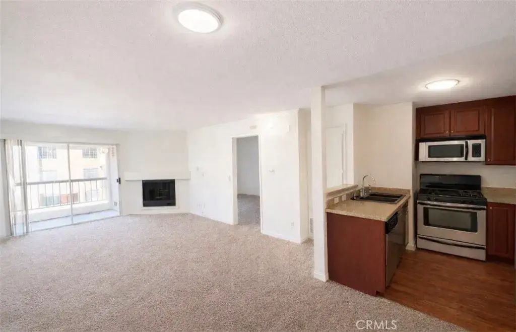 5515 Canoga Avenue 231, Woodland Hills