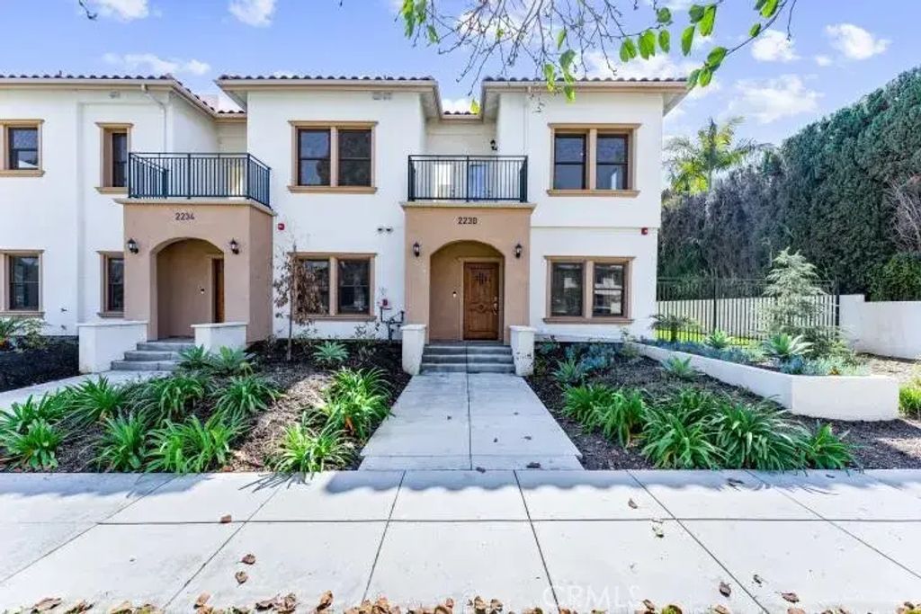 2230 E First Street, Long Beach