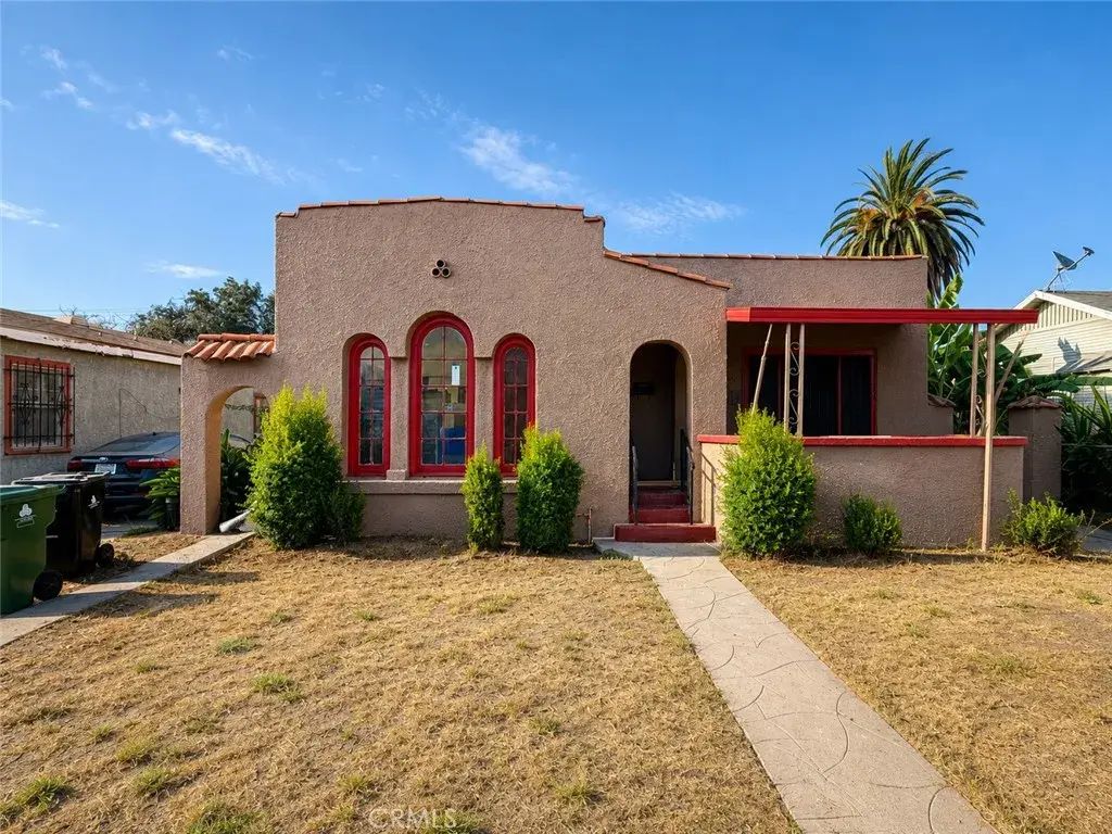 1457 W 37th Dr, Los Angeles