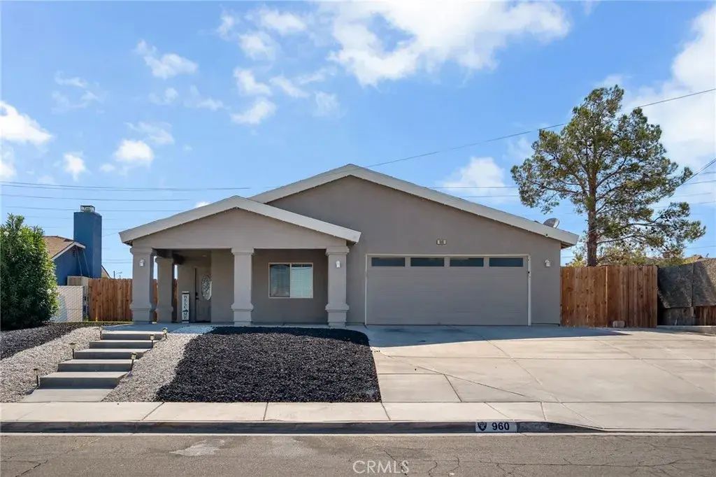 960 Purple Sage Court, Barstow