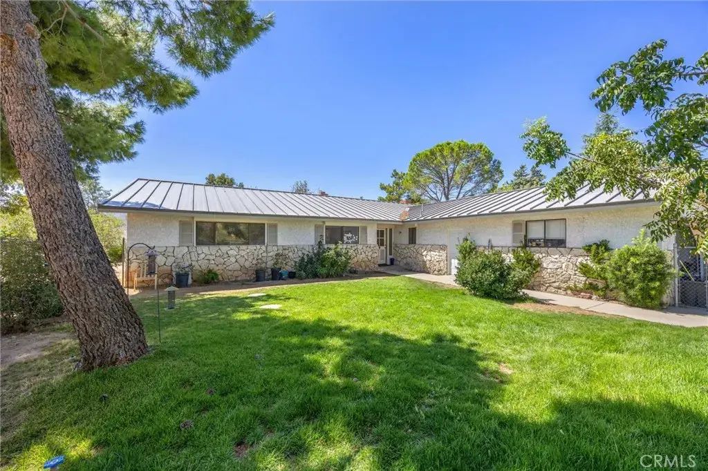 9144 Northside, Leona Valley