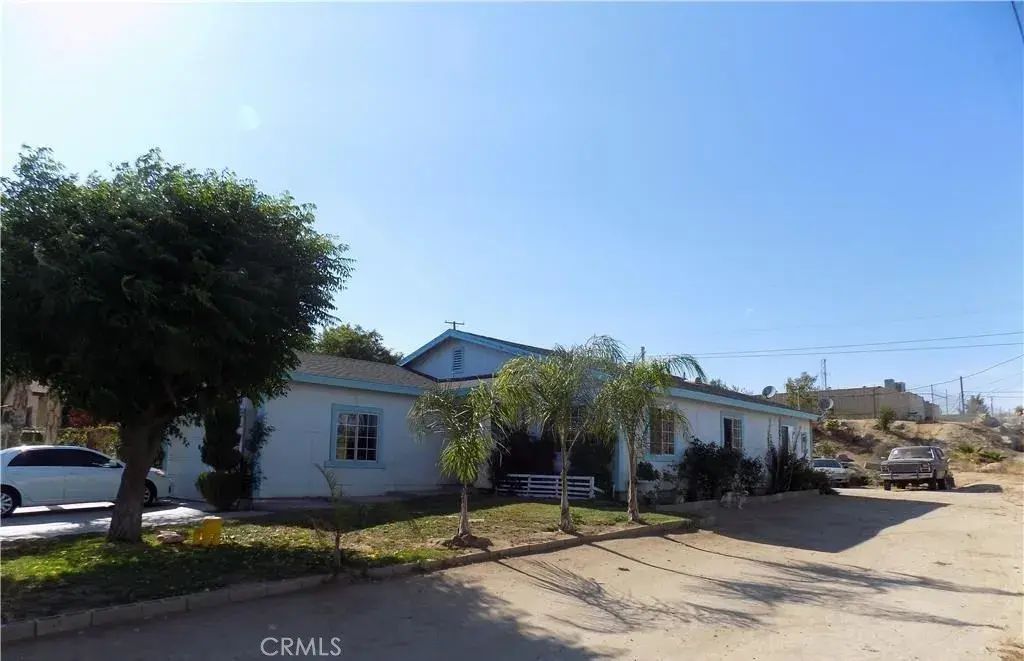 232 1 St, Perris