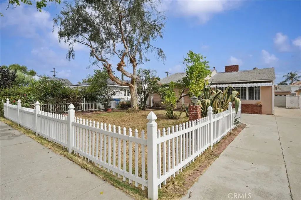 9319 Cecilia, Downey