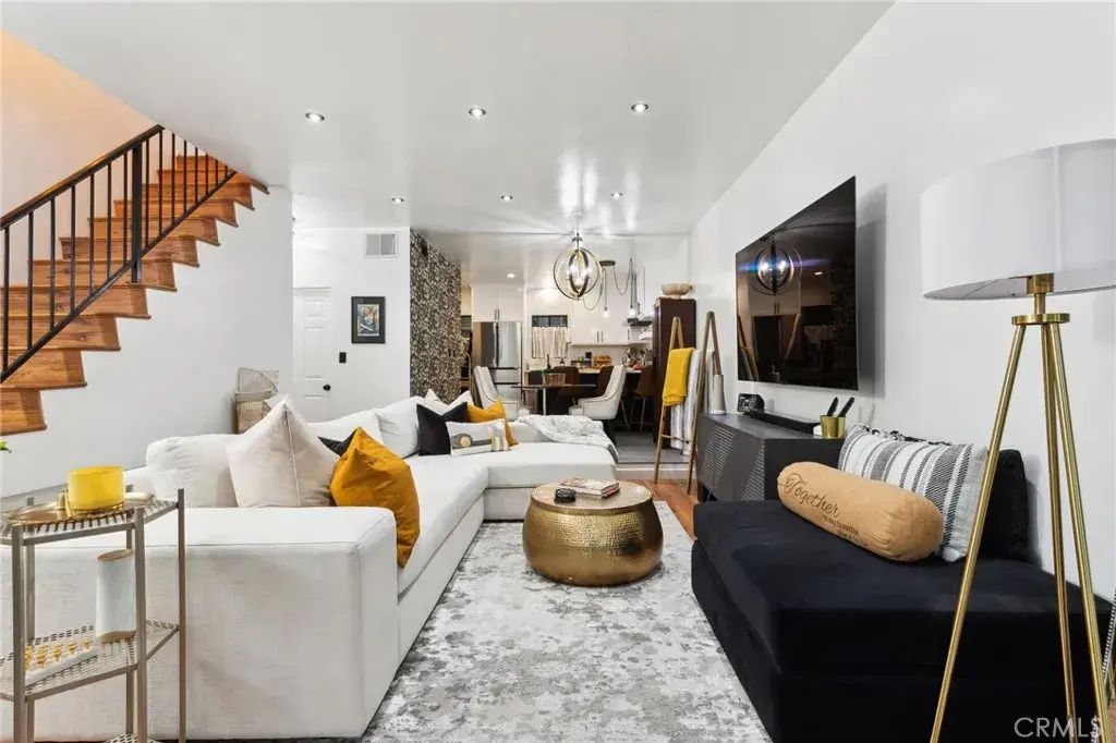 4260 Cedros D, Los Angeles