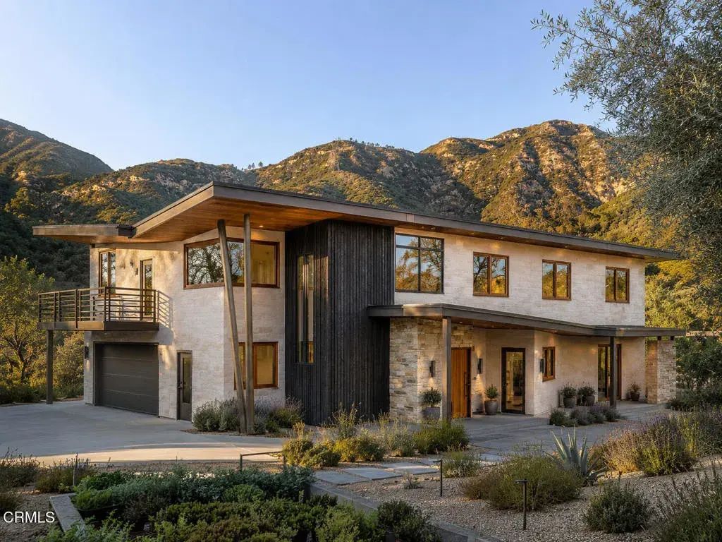3698 Fair Oaks, Altadena