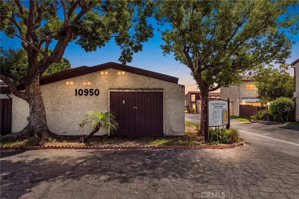 10950 Saticoy 20, Sun Valley