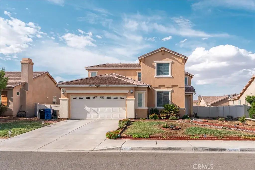 11748 Galewood, Adelanto