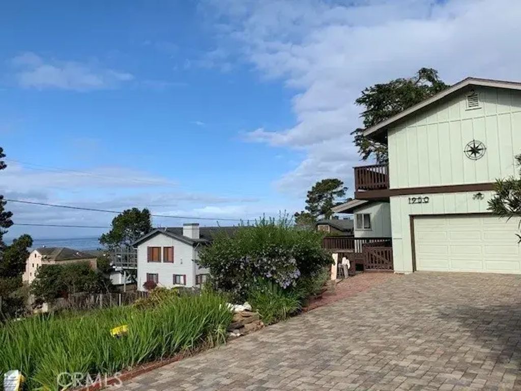 1950 Oxford Avenue, Cambria