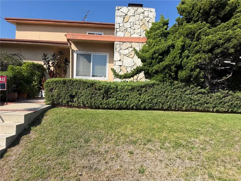 2957 W 235th Street, Torrance