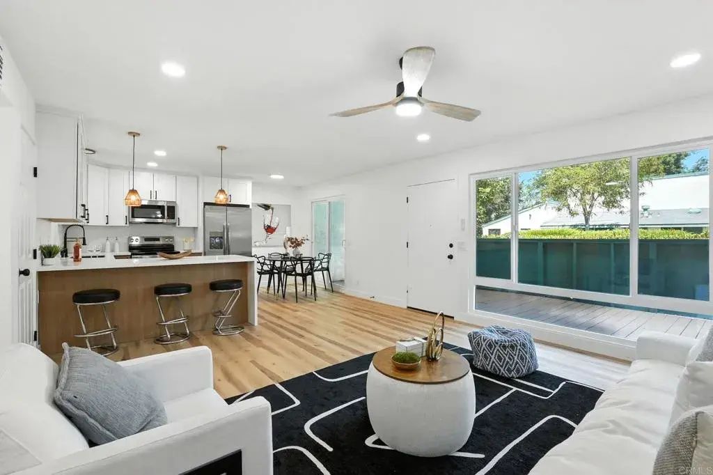 1817 E Grand Avenue 77, Escondido