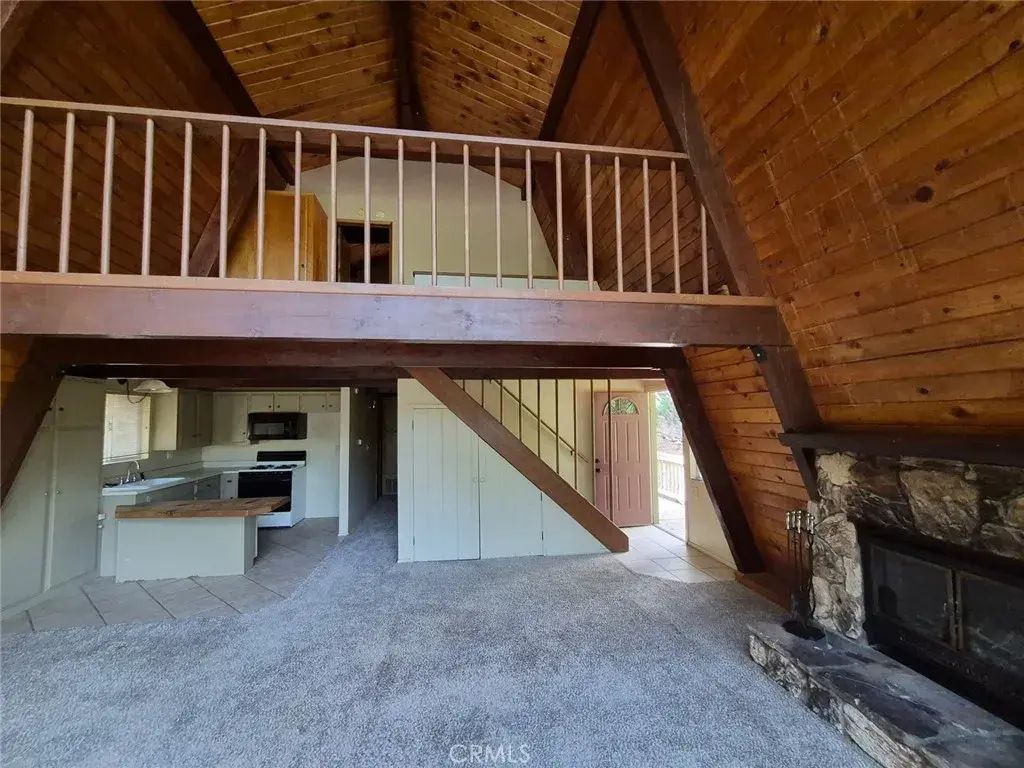 28644 Shenandoah, Lake Arrowhead