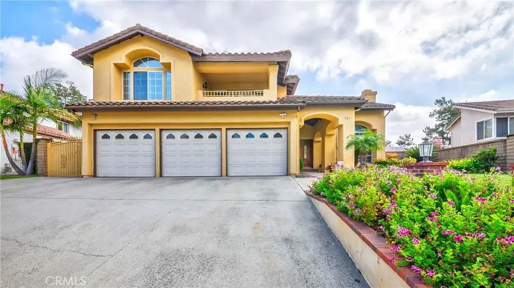227 Calle Concordia, San Dimas