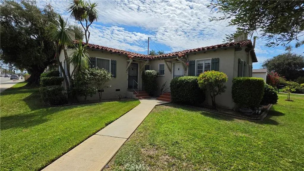 2102 La Paloma, Alhambra