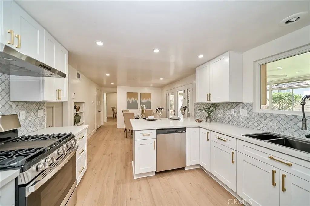 1118 Clorinda, Diamond Bar