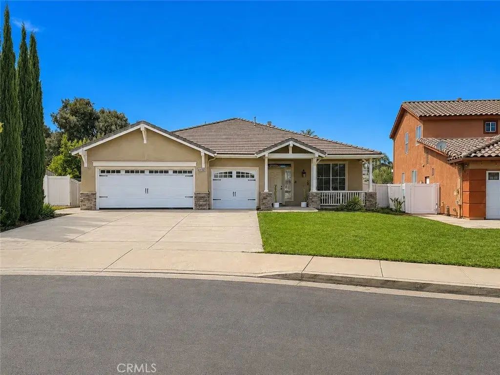 13810 Cheina Court, Corona